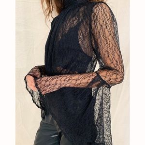FREE PEOPLE “Rule Breaker Top”